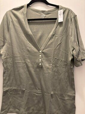 GAP Modern Ribbed V-Neck Henley Top Mesculen Green